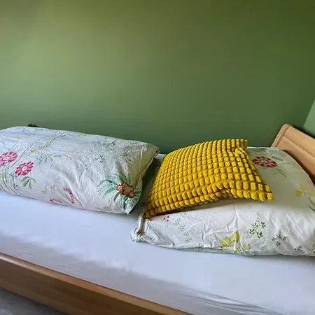 2 Apartment *