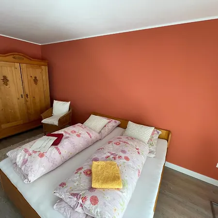 Apartment Mit Zwei Schlafzimmern *